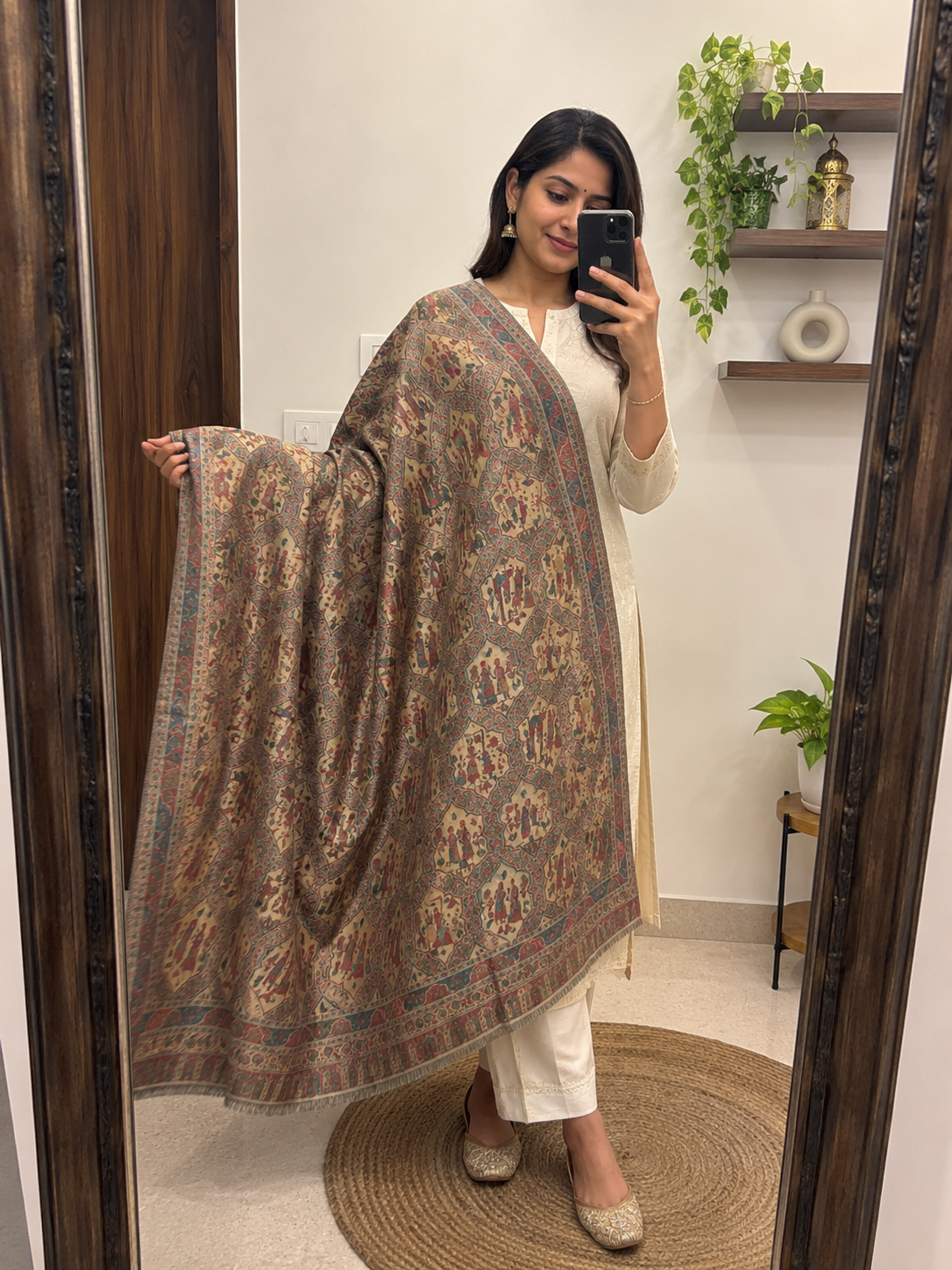 Pure Pashmina Kashmiri Traditional Shawls with Handicraft Work