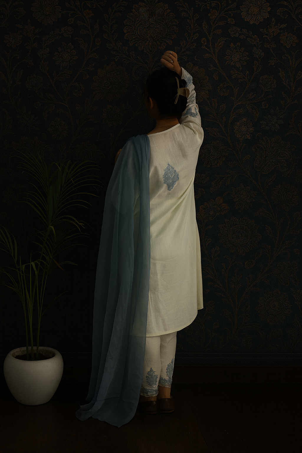 Kashmiri Traditional Cotton Fabric With Handicraft Aari Work (Suit)