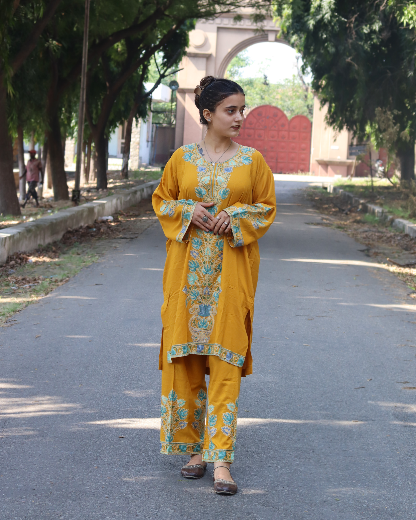 Kashmiri Traditional Cotton Fabric With Handicraft Aari Workk (Co-ord set)